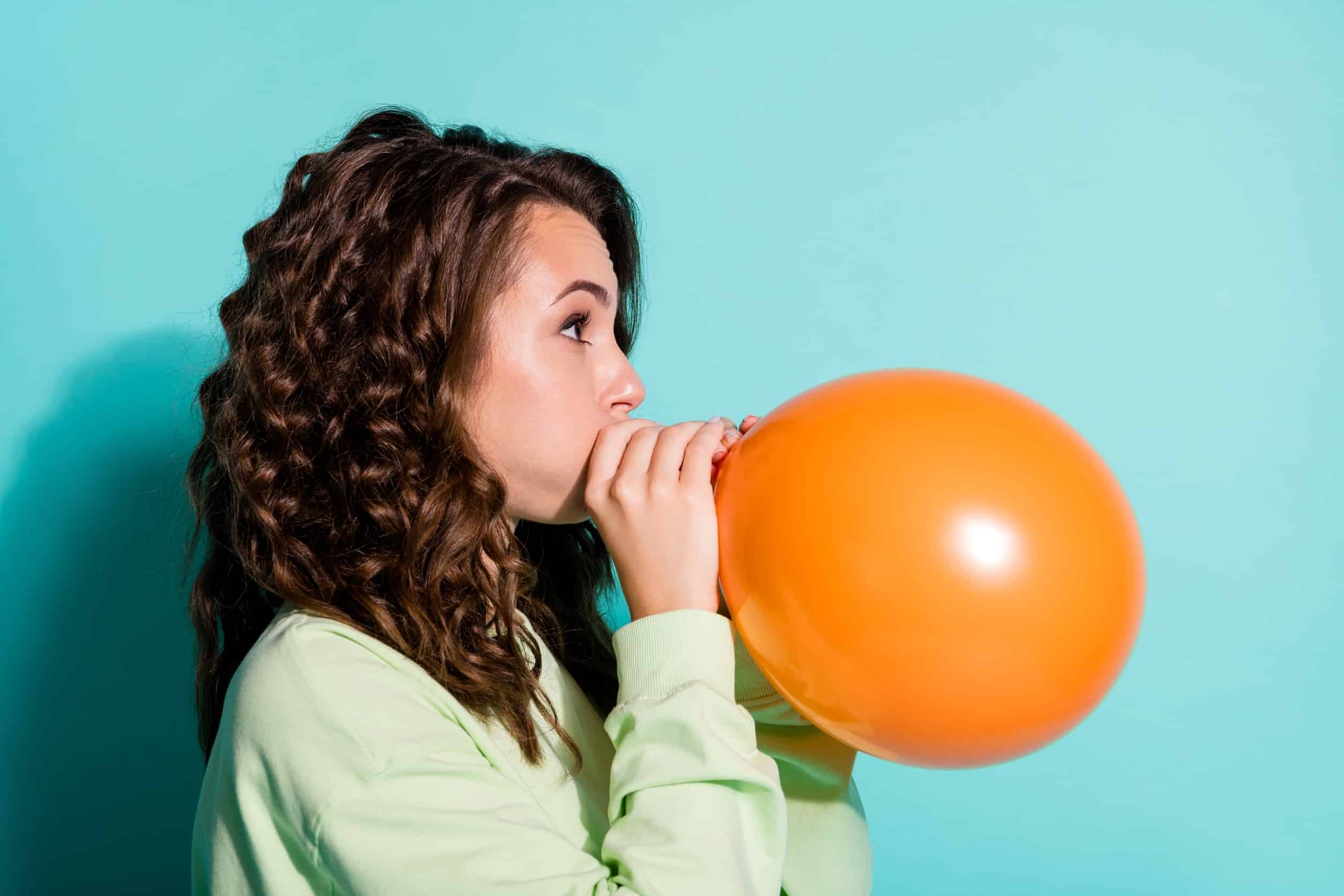 Can Pregnant Women Blow Up Balloons Safely? Answered